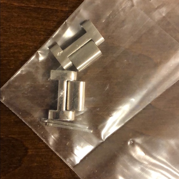 Michael Kors Watch - Picture 6 of 6